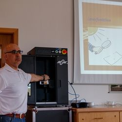Herr Uncu von der MSW Lasertechnik GmbH